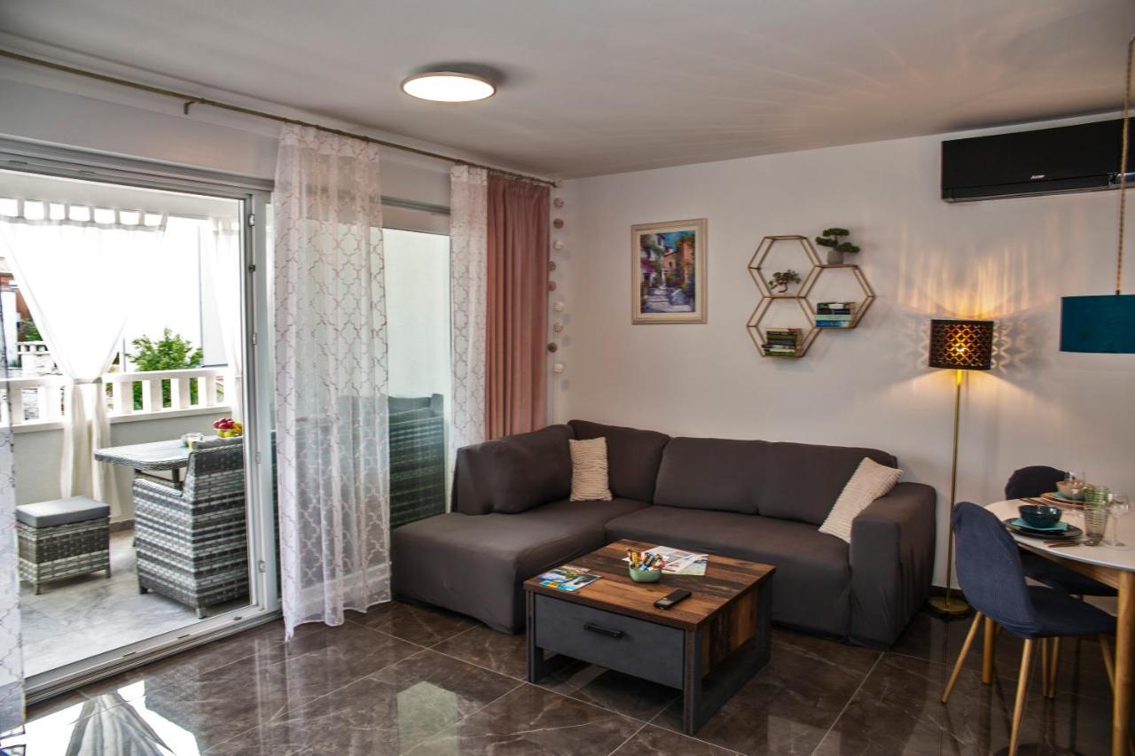 Summer Dream Apartment Zara Esterno foto